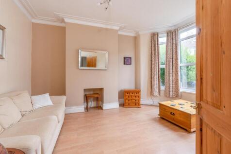 Brynland Avenue, Bishopston