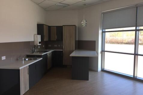 37c9b6b3aa72199609358f90ab835fc7-letting70081.jp