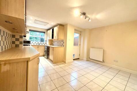 Lingfield Crescent, Stratford-upon-Avon, CV37 9LX photo 3