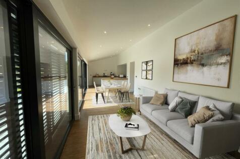 IMG_6148-family room and dining and kitchen fl.jpg