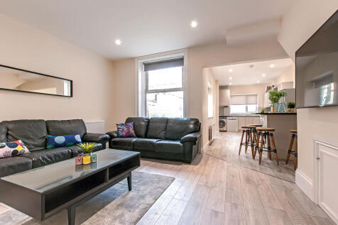 16 Sunbury Avenue, Jesmond photo 2