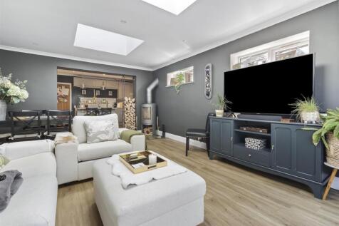 Douglas Avenue, 6-013.JPG