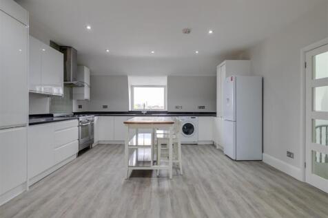 Chiswick High Road 182 TFF-9.jpg