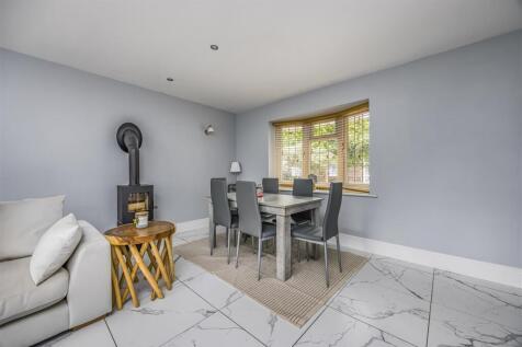 1B South Road, Drayton-PorticoMarketing-SoldBy-3.j