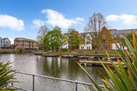 Front &amp; Canal