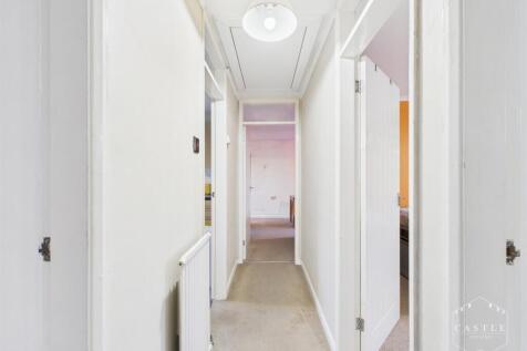 FIRST FLOOR INNER LANDING