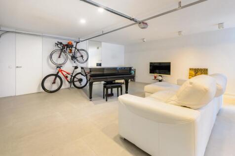 PHOTO-2025-10-30-11-05-33 3.jpg