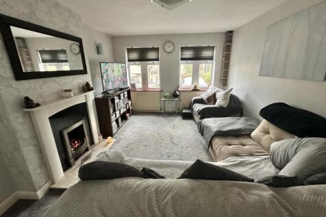 Bramleys Estate Agents - Gordon Court - Mirfield (