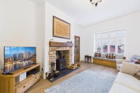 CAM04201G0-PR0141-STILL002