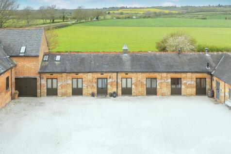 The Old Stables, Woolscott