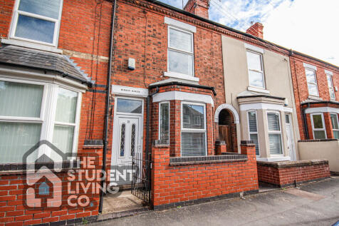 4-bed terraced on Lace Street, Dunkirk, NG7, £1,647/mo