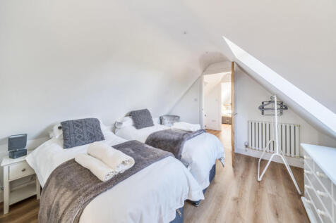 1339632-21-689dd5...