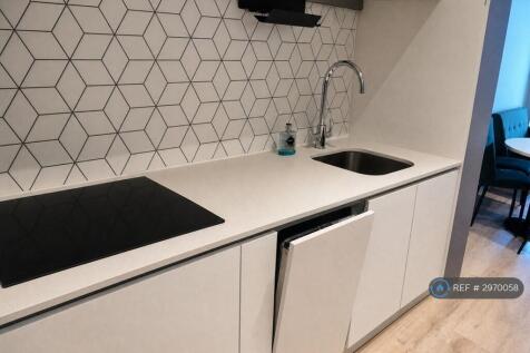 Capella Court, Purley, CR8 photo 4