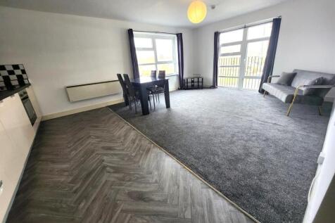 Open Plan Lounge &amp; Kitchen