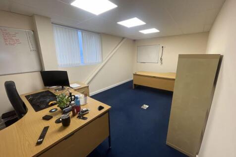 Office to rent Image 7