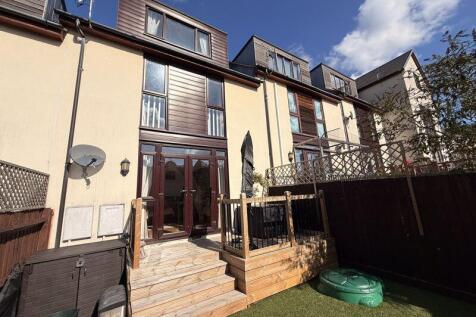 Radstock, BA3 - property photo