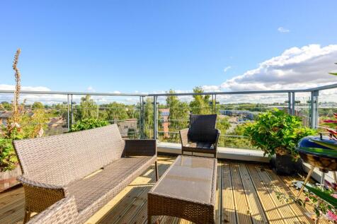 12 windsor balc-5.jpg