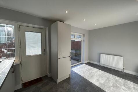 Moor Lane, Gomersal, Cleckheaton, West Yorkshire, BD19 photo 4