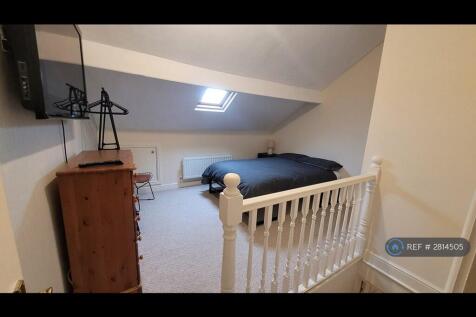 Bedroom 1 Double En-Suite (£180pw)