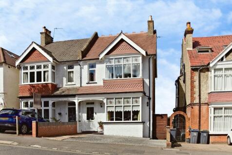 South Croydon, CR2 - property photo
