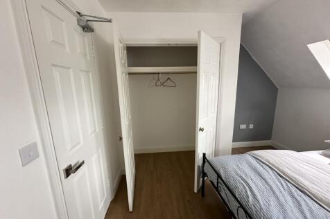 Room 4 - Eagle way, PE7 8EL photo 4