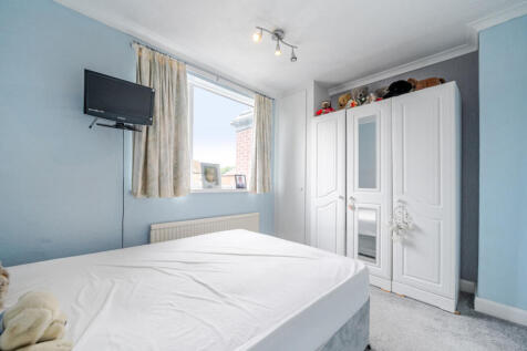 1326760-2-687e2f4...