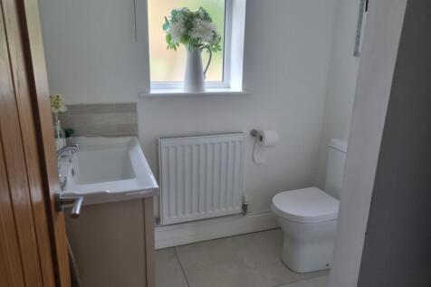 Cloakroom/wc