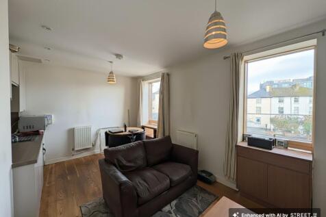Kitchen/Living Room