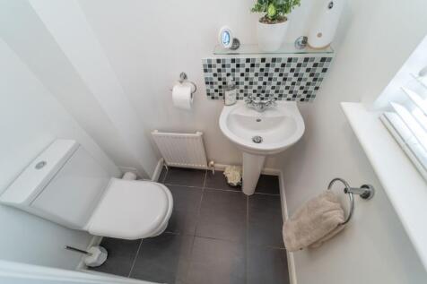 Buchanan Crescent, Livingston, EH54 photo 4