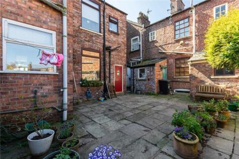Shared Rear Garden