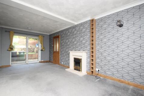 Ramshead Gardens, Leeds, West Yorkshire, UK, LS14 photo 3