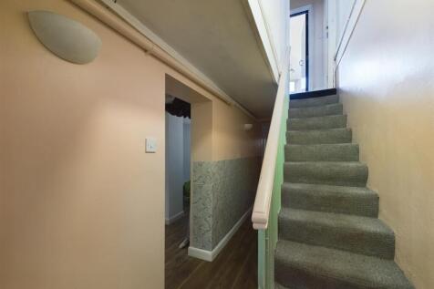CAM03844G0-PR0156-STILL017.jpg