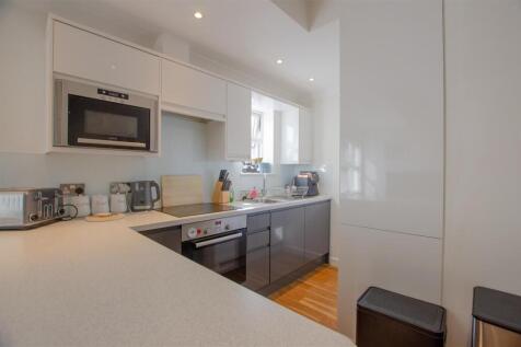 1D Olton Court - kitchen2.jpg