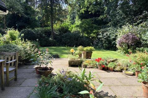 FRONT GARDENS