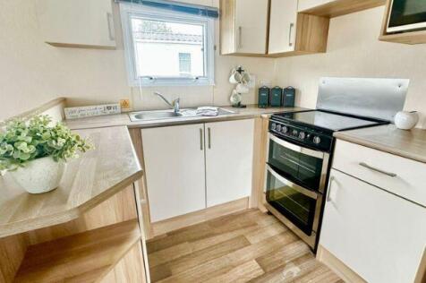 Abi Summer Breeze Kitchen Area At Hoburne Bashley 