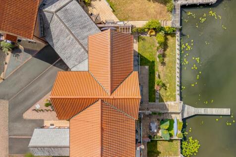 143 Park Lane (Burton Waters)-4