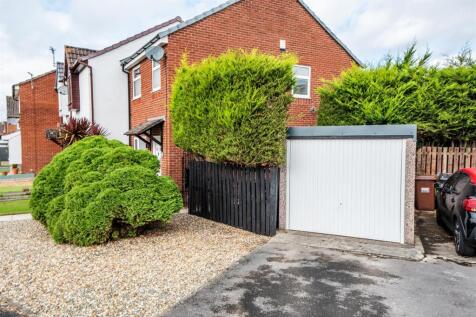 Garage/Driveway