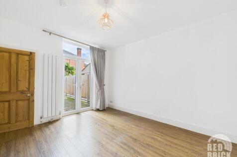 Kingsland Avenue, Coventry, CV5 photo 4