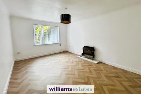 Mostyn Avenue, Prestatyn, LL19 photo 3