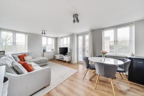 Kitchen/reception