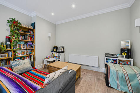The Gardens, East Dulwich London SE22 photo 2