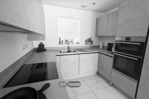 Kitchen &amp; Living area