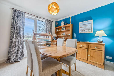 Kitchen / Living ...