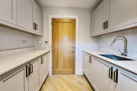 c4031f94--4293-A420-AE4DE2660337-13396-000009E5AD7