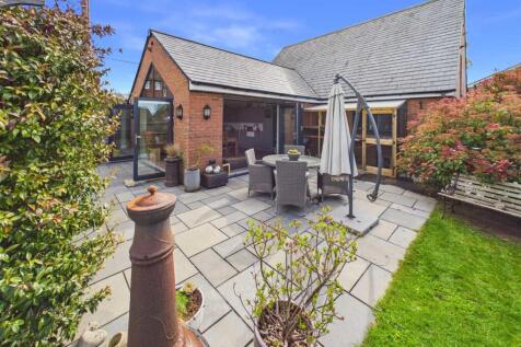 Patio Entertaining Area