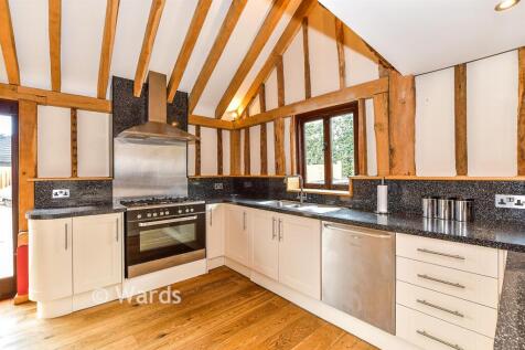 Kitchen/ Dining Room