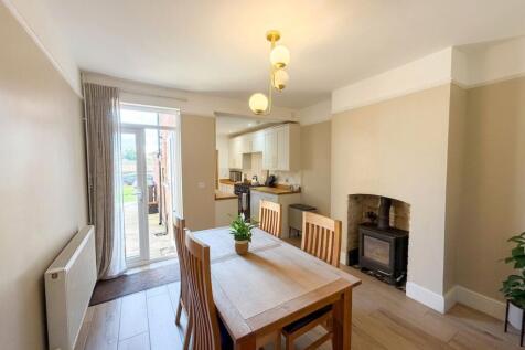 Diner/Kitchen