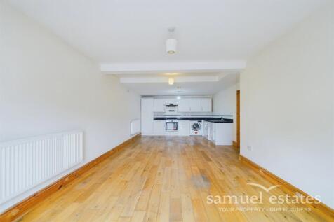 Living Room / Kitche