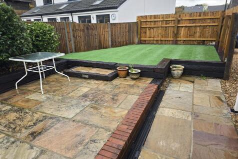 Communal Gardens and Parking Space