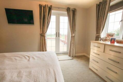 BEDROOM 2 (EN-SUITE)